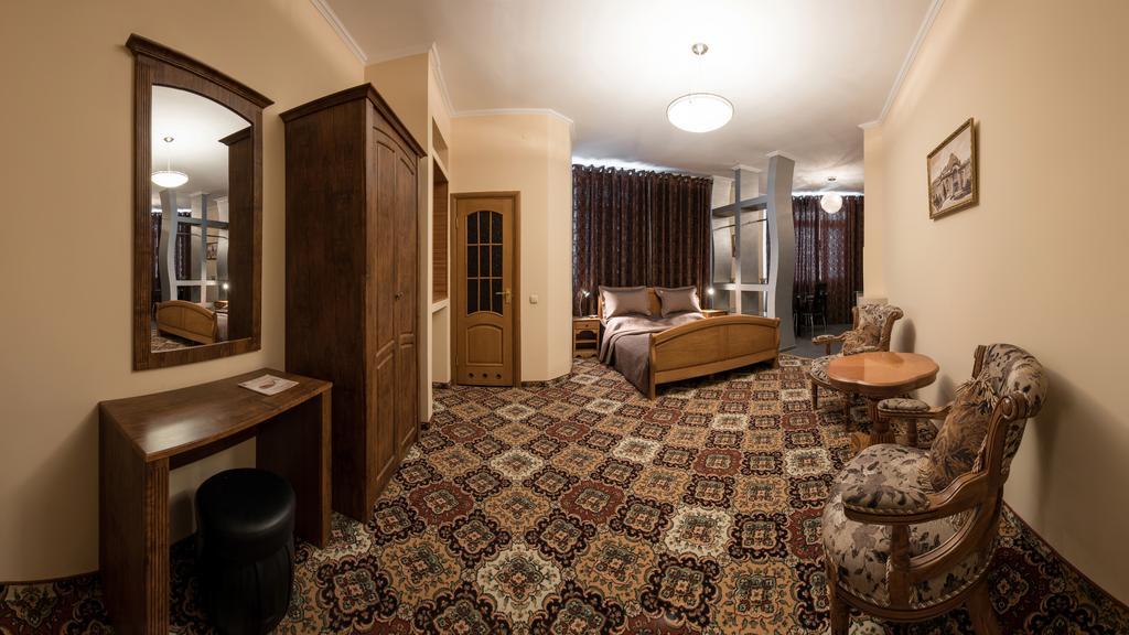 Premium Hotel Tjernivtsi Værelse billede