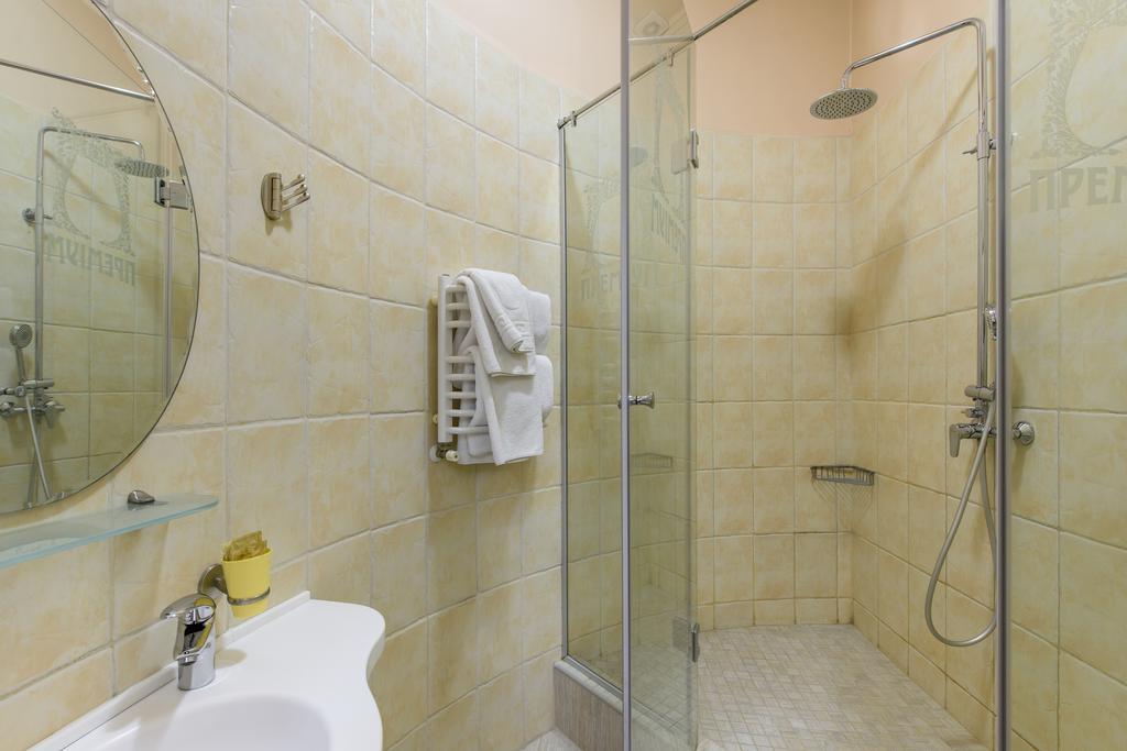 Premium Hotel Tjernivtsi Eksteriør billede
